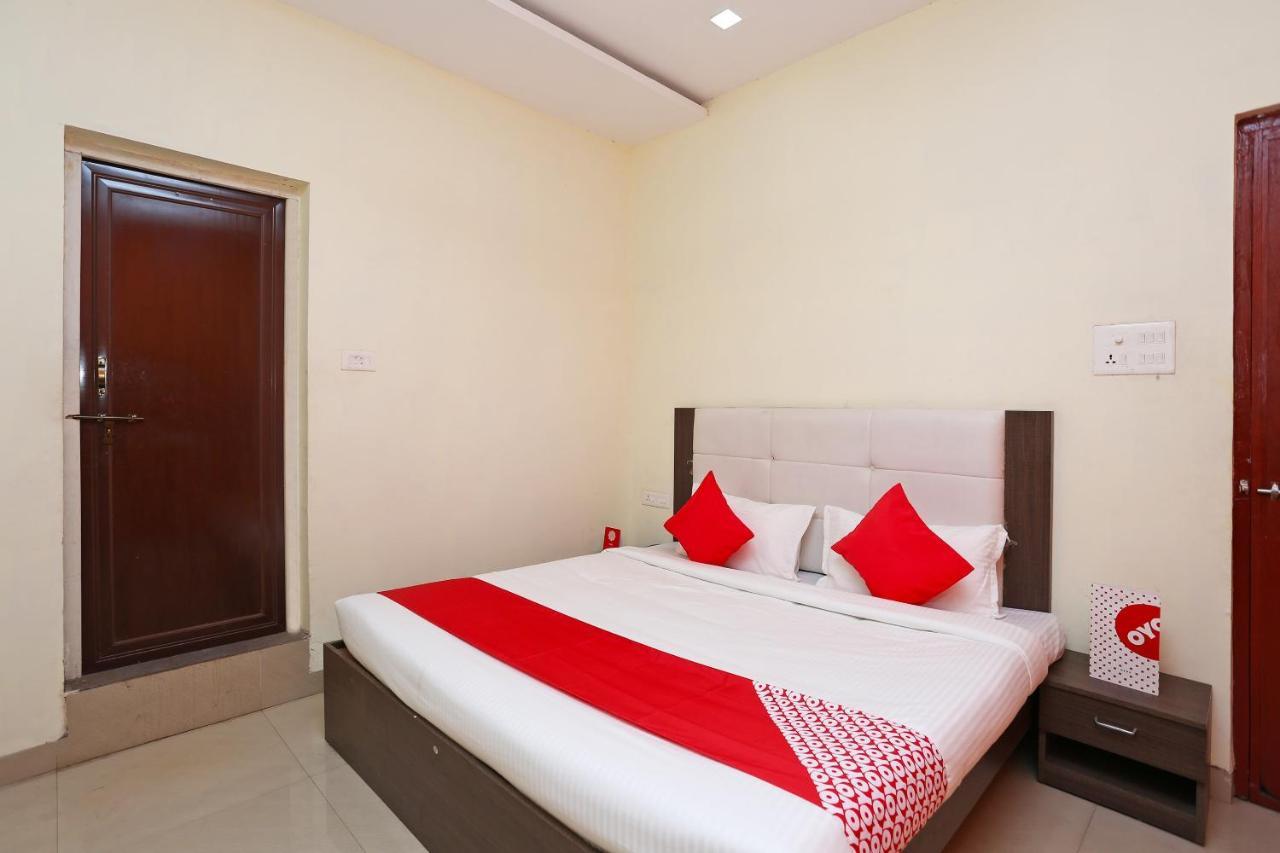 Oyo 14354 Amar Marriage Palace Hotell Dharmpura Exteriör bild
