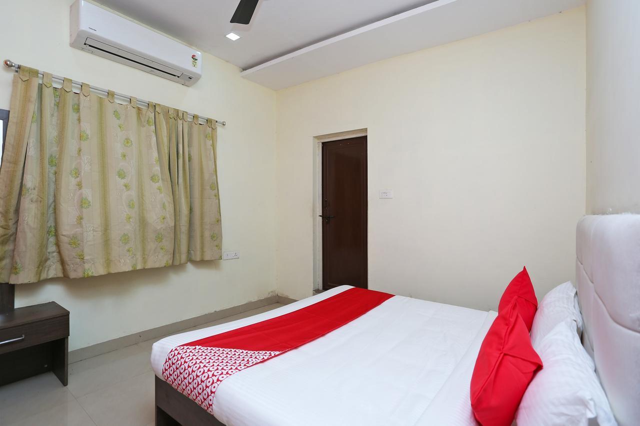 Oyo 14354 Amar Marriage Palace Hotell Dharmpura Exteriör bild