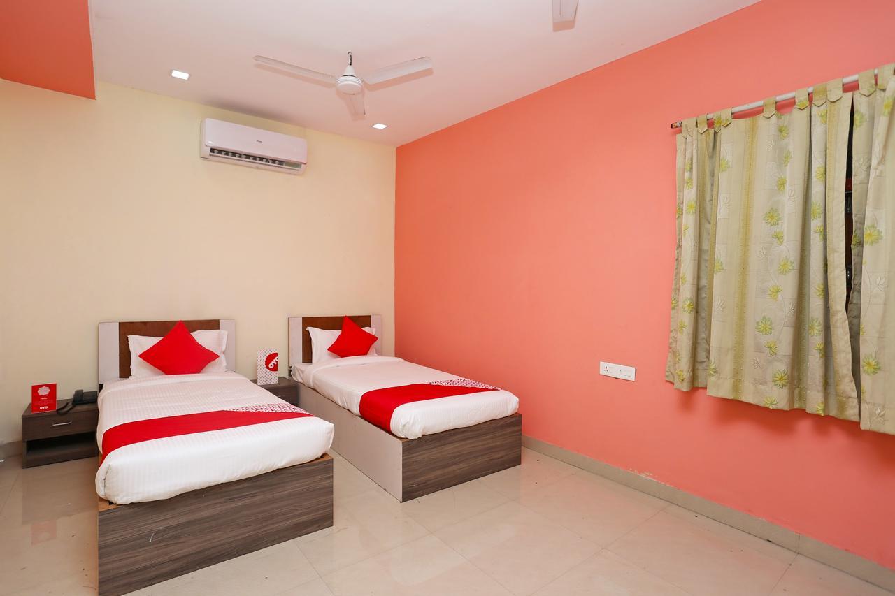 Oyo 14354 Amar Marriage Palace Hotell Dharmpura Exteriör bild